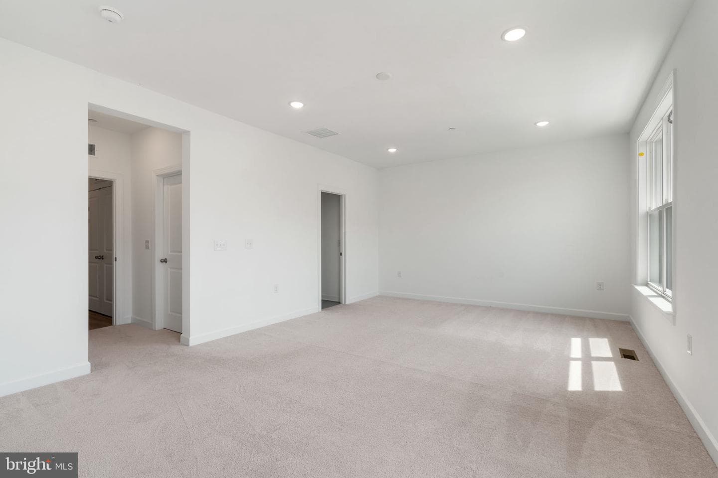 14350 Yesler Avenue #4 photo 24