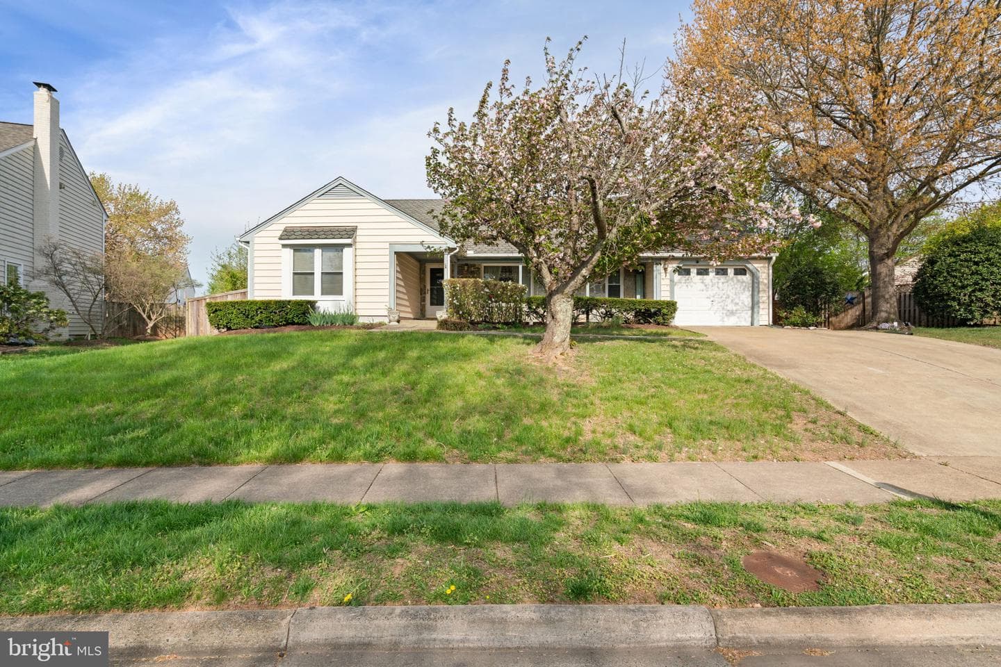 5406 Clubside Lane photo 2