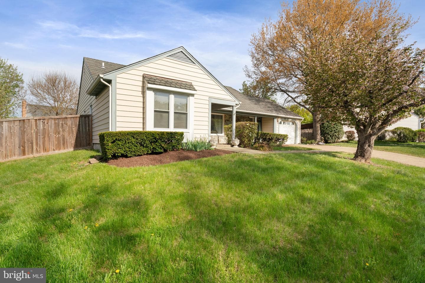 5406 Clubside Lane photo 4