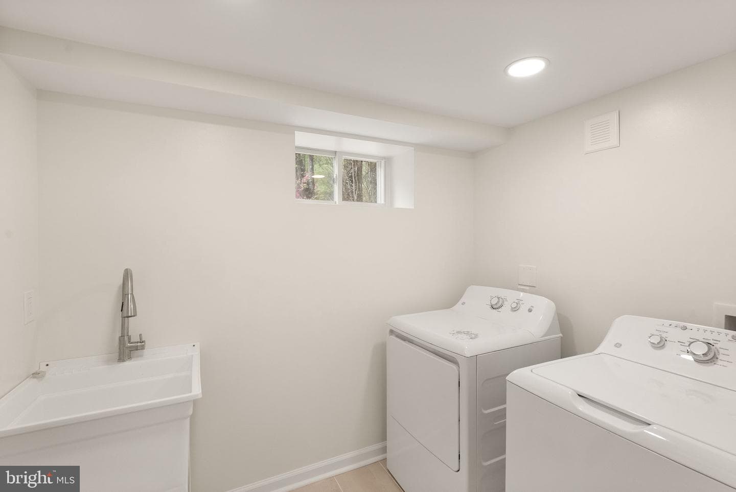 7102 Cynthia Court photo 45