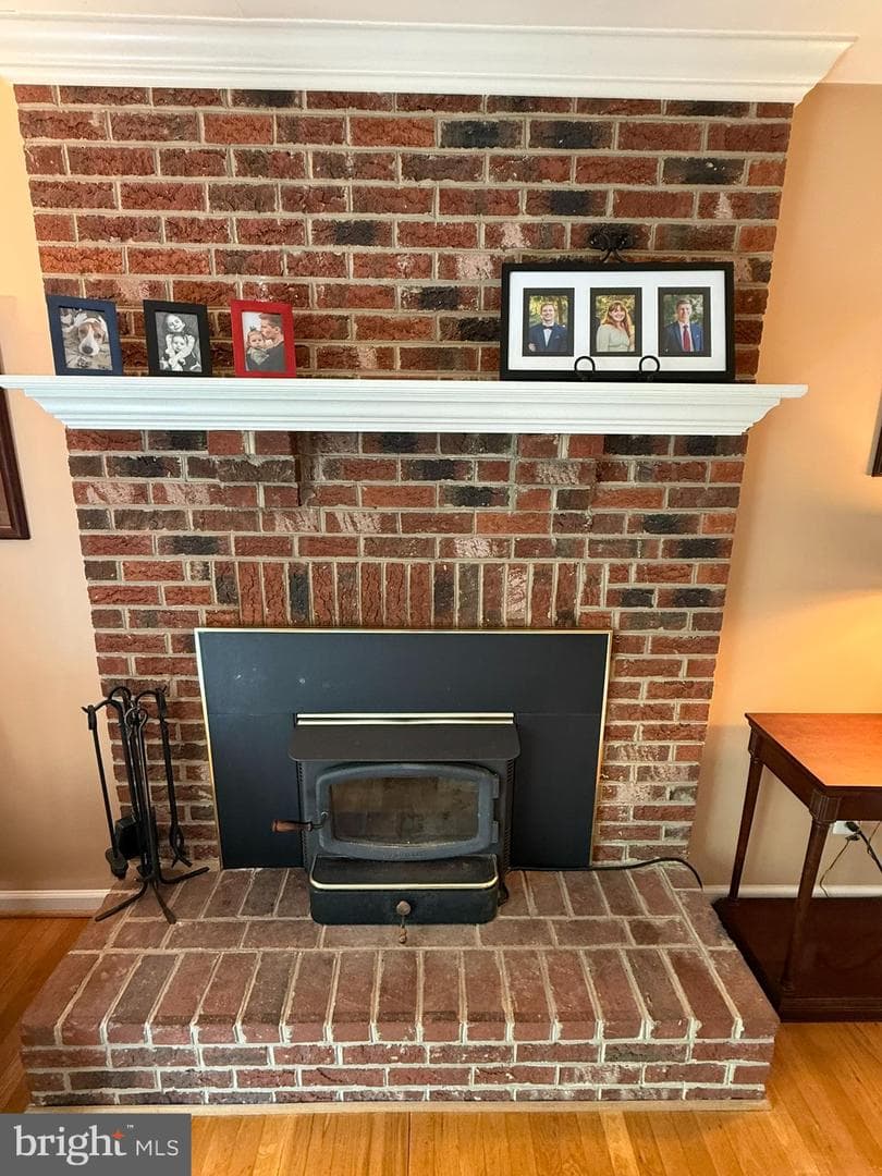 5810 Hall Street photo 41