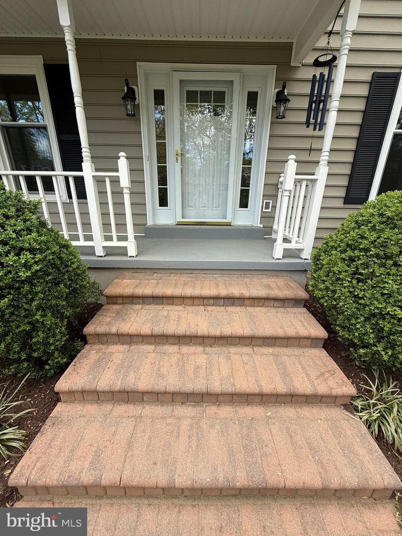 5810 Hall Street photo 7
