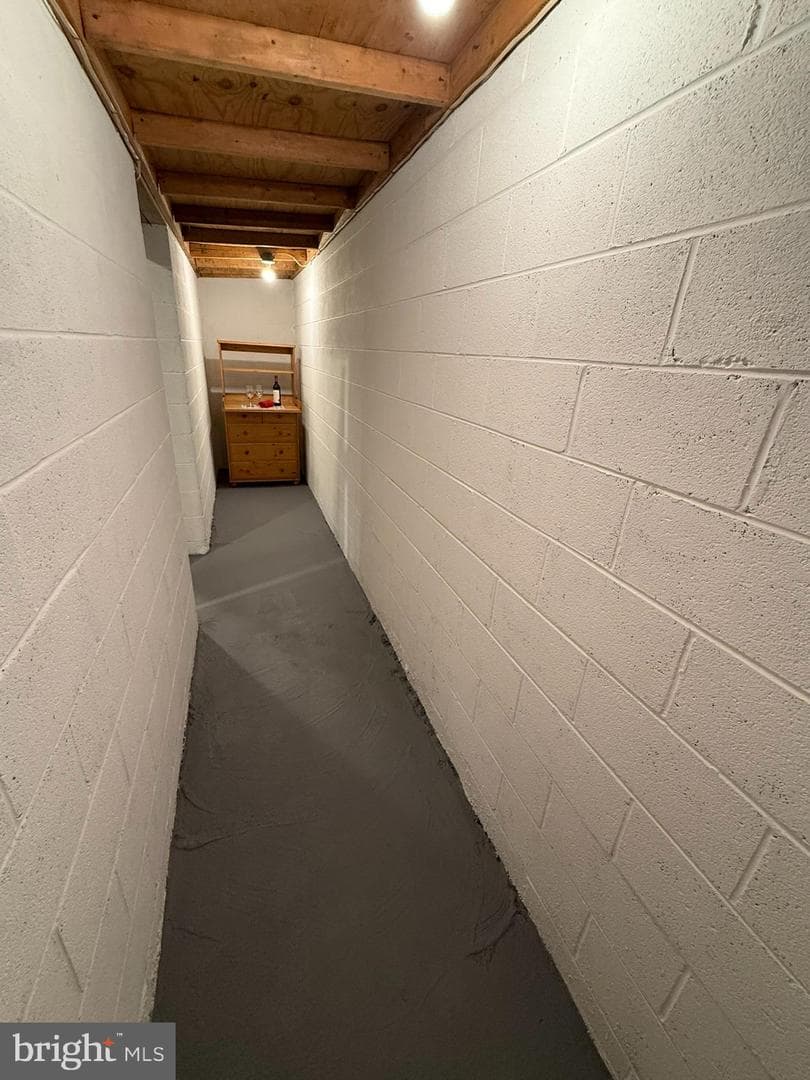 5810 Hall Street photo 92