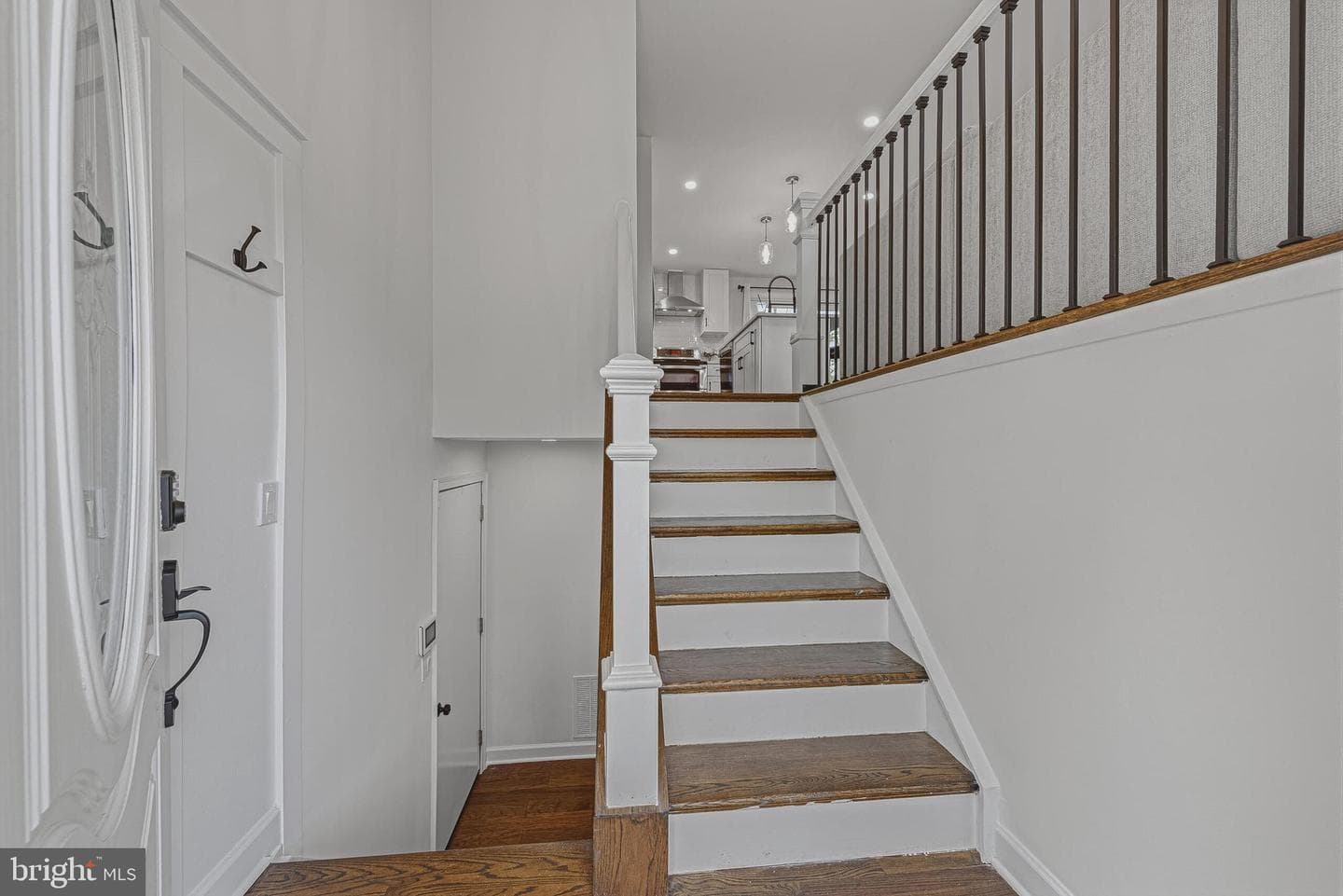 10725 Freds Oak Court photo 3