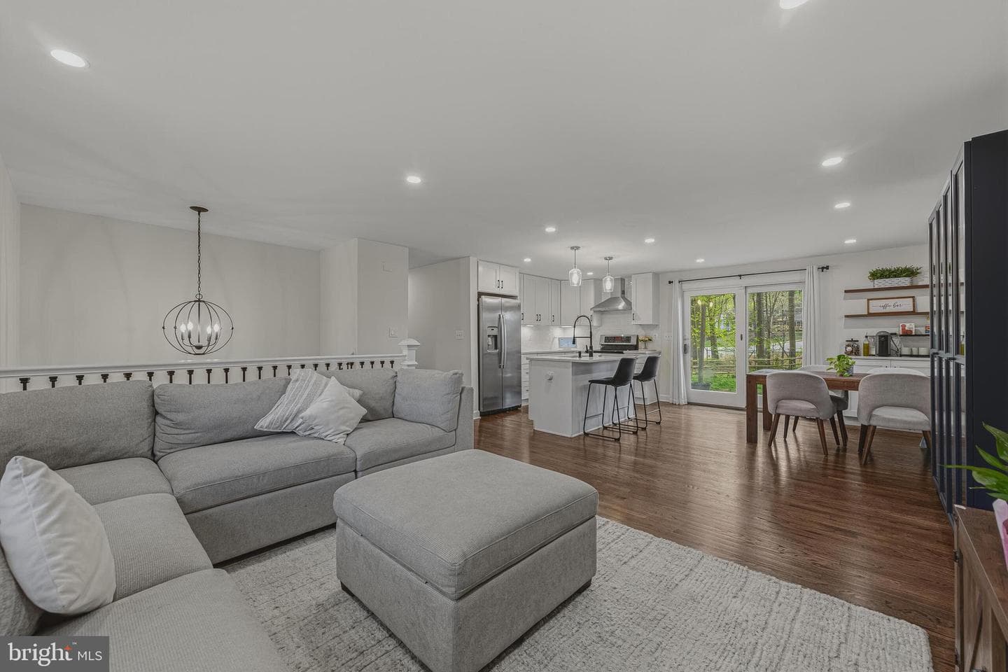 10725 Freds Oak Court photo 6