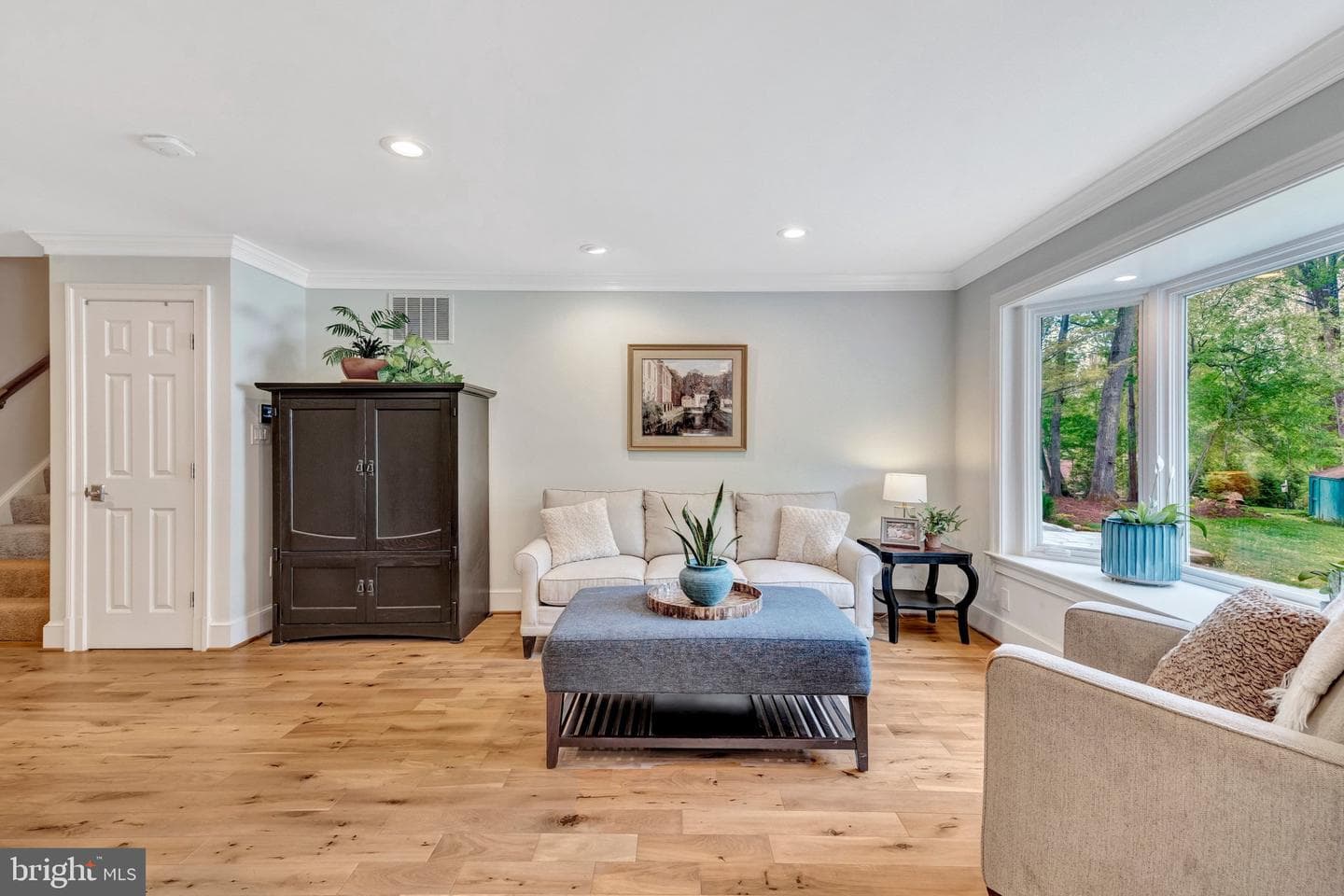 5948 Innisvale Drive photo 6