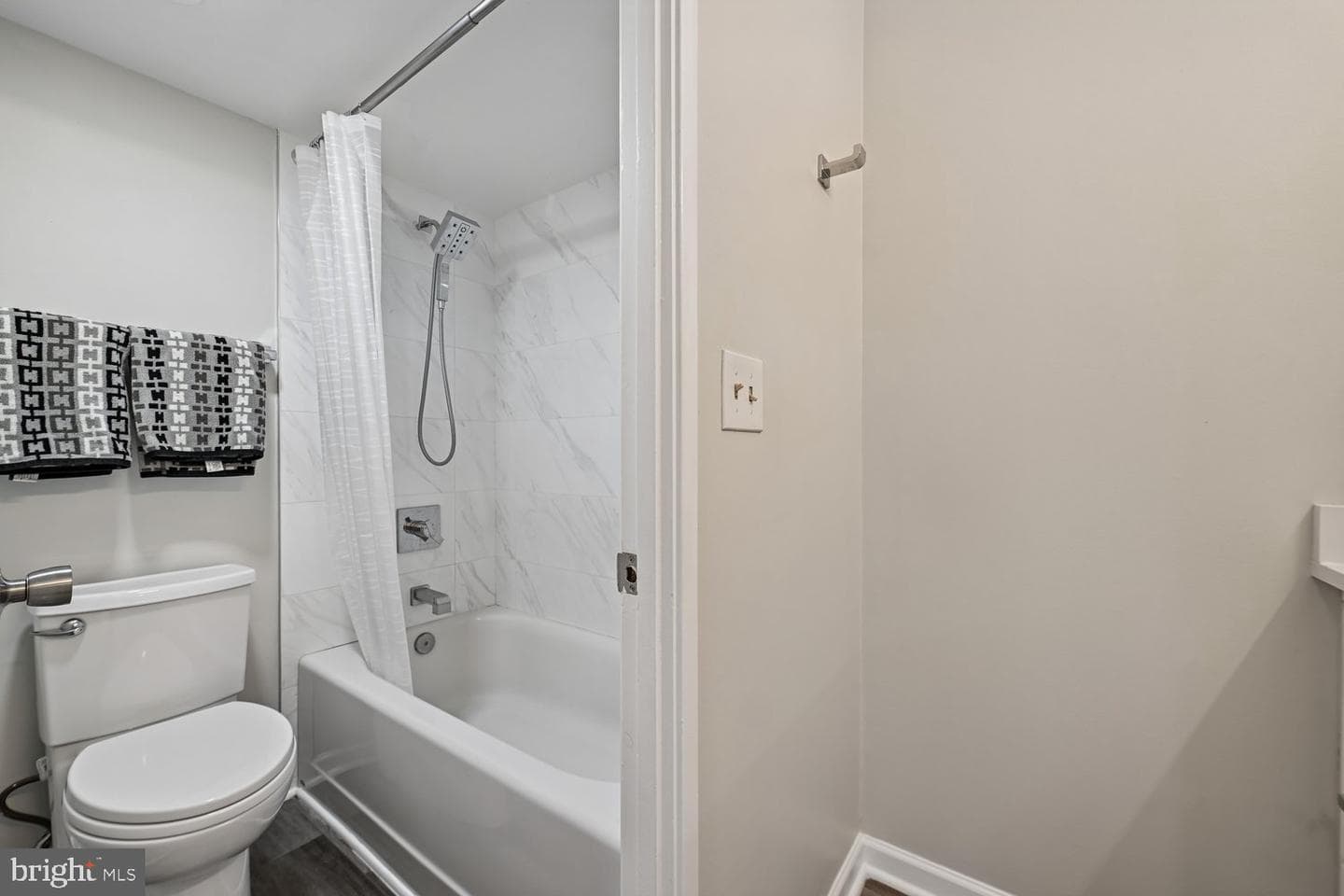 8360 Greensboro Drive #1010 photo 26