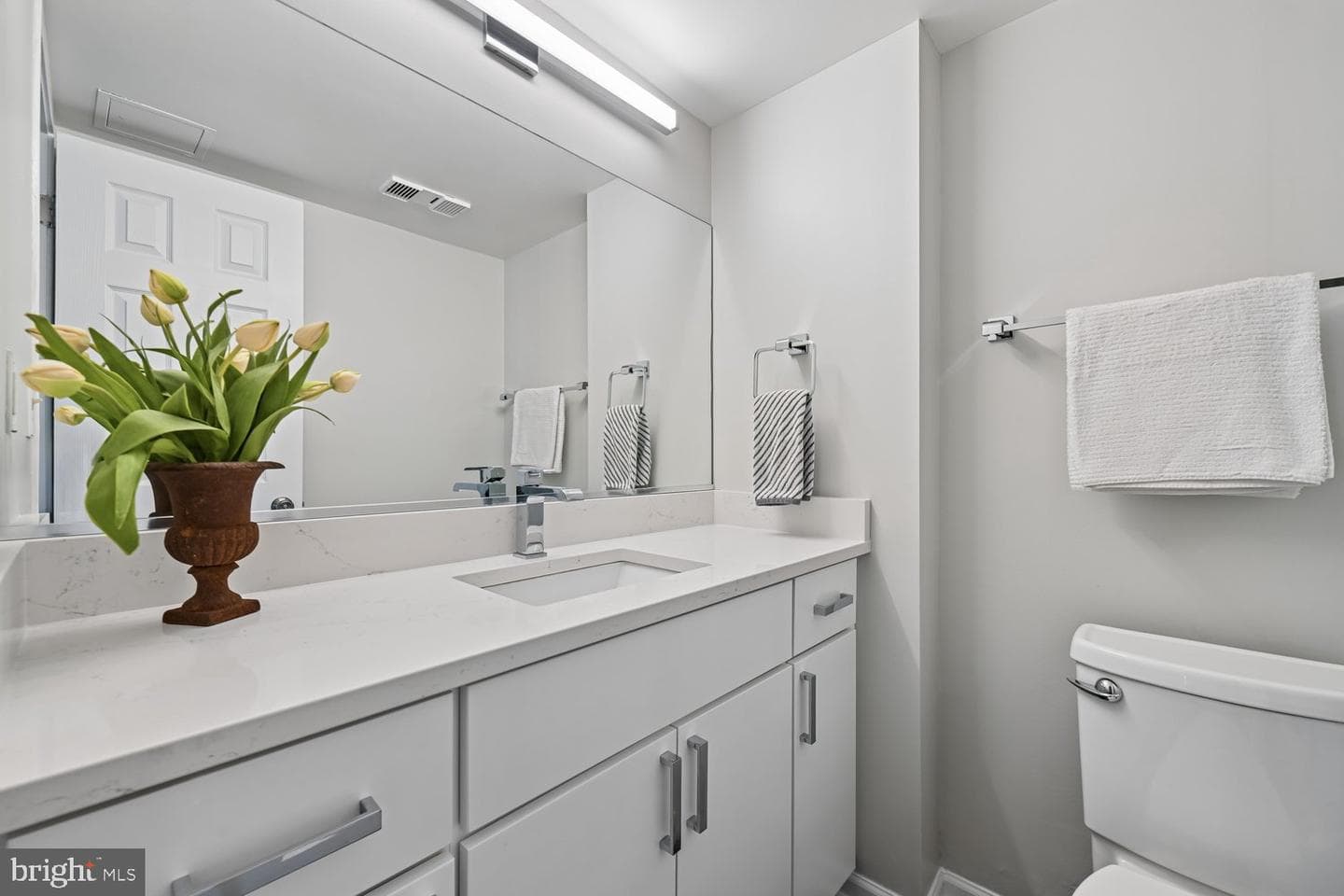 8360 Greensboro Drive #1010 photo 30