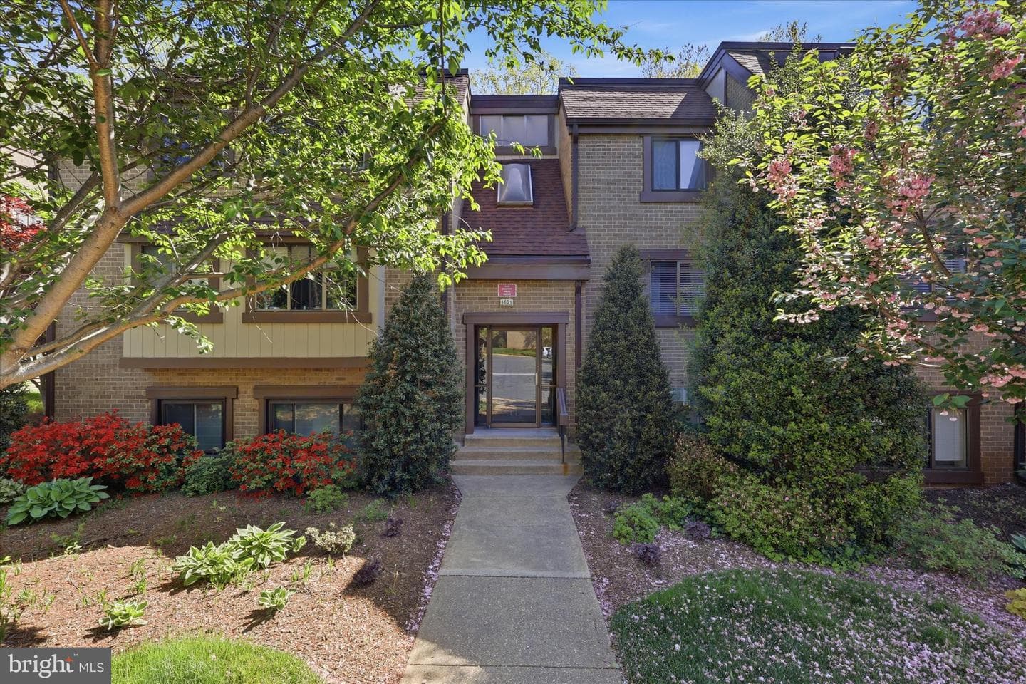 1661 Parkcrest Circle #5a/300, Reston