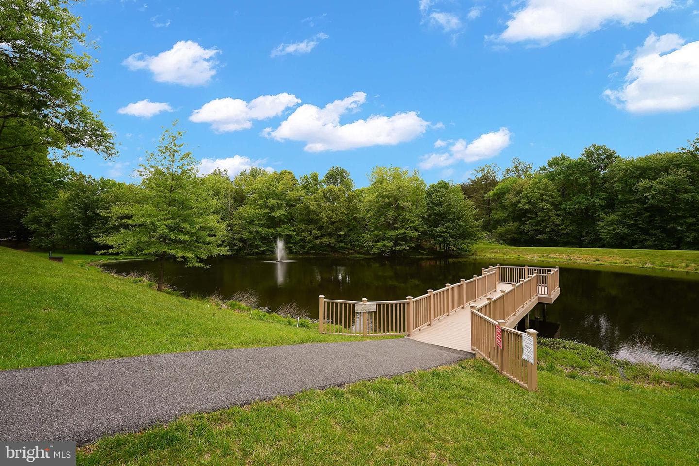 7706 Lakeloft Court photo 40