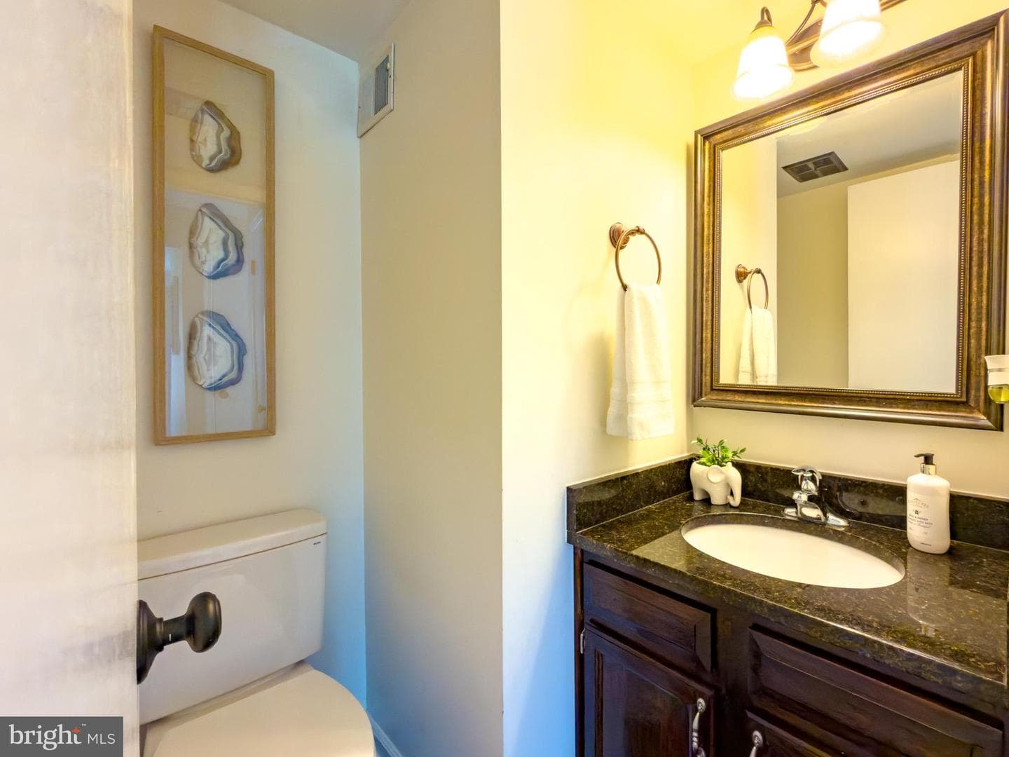 14622 Lock Drive photo 10