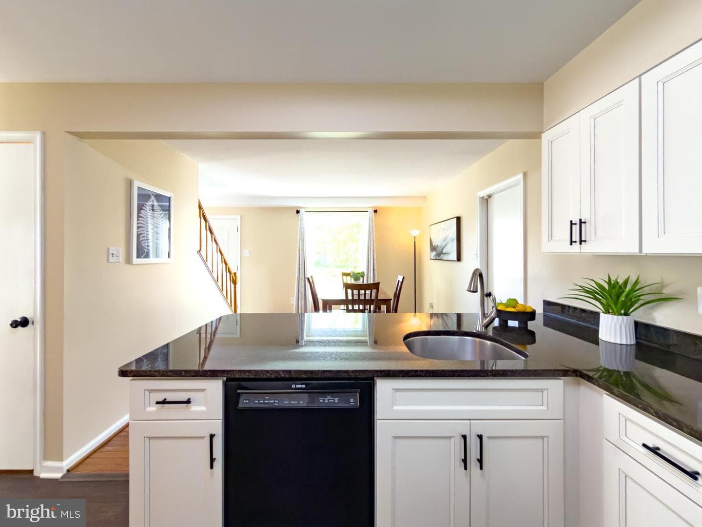14622 Lock Drive photo 9