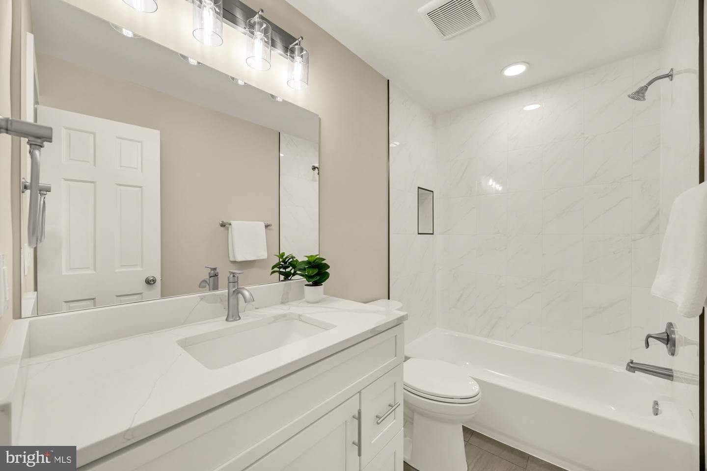 2435 Shenandoah Street photo 26