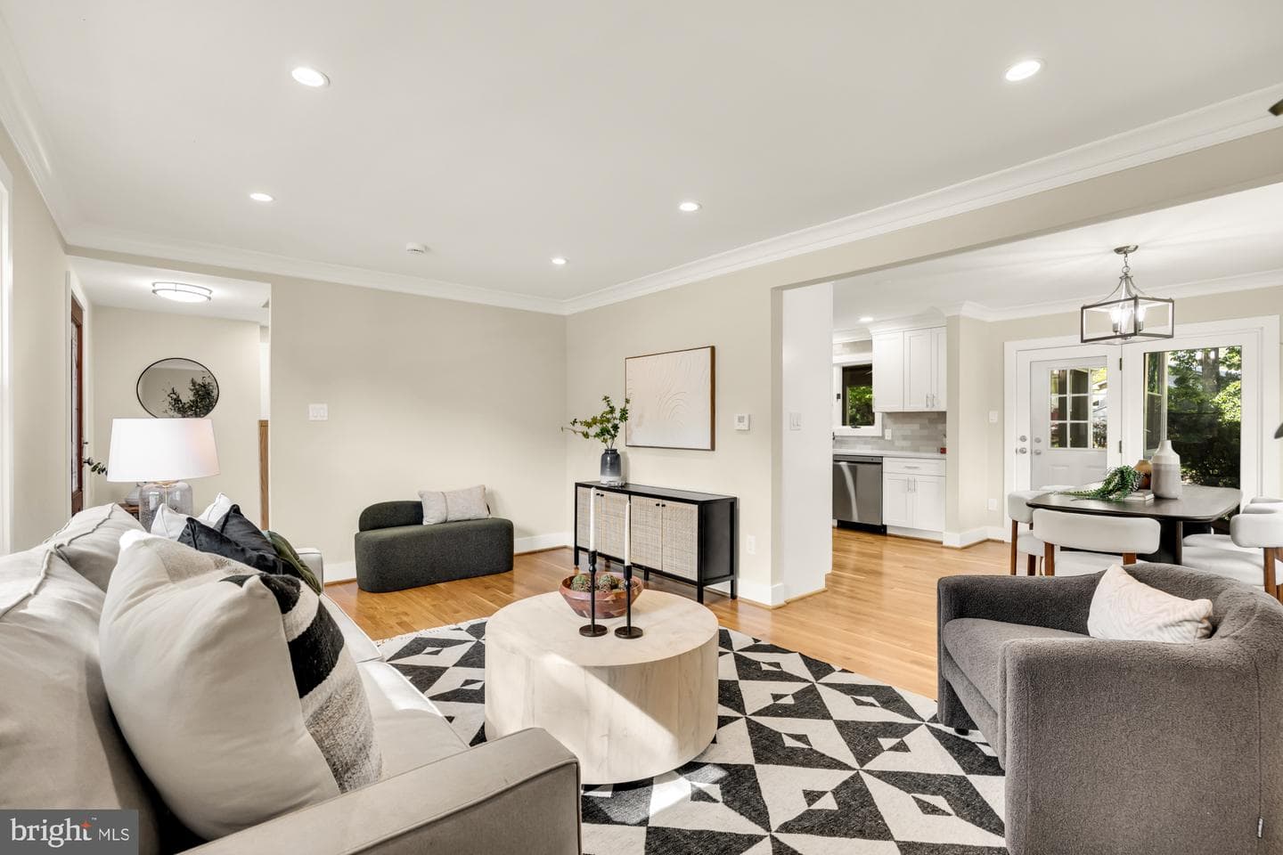 2435 Shenandoah Street photo 6