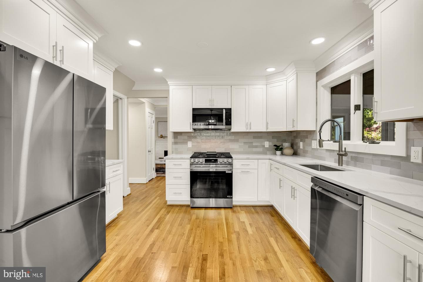 2435 Shenandoah Street photo 9