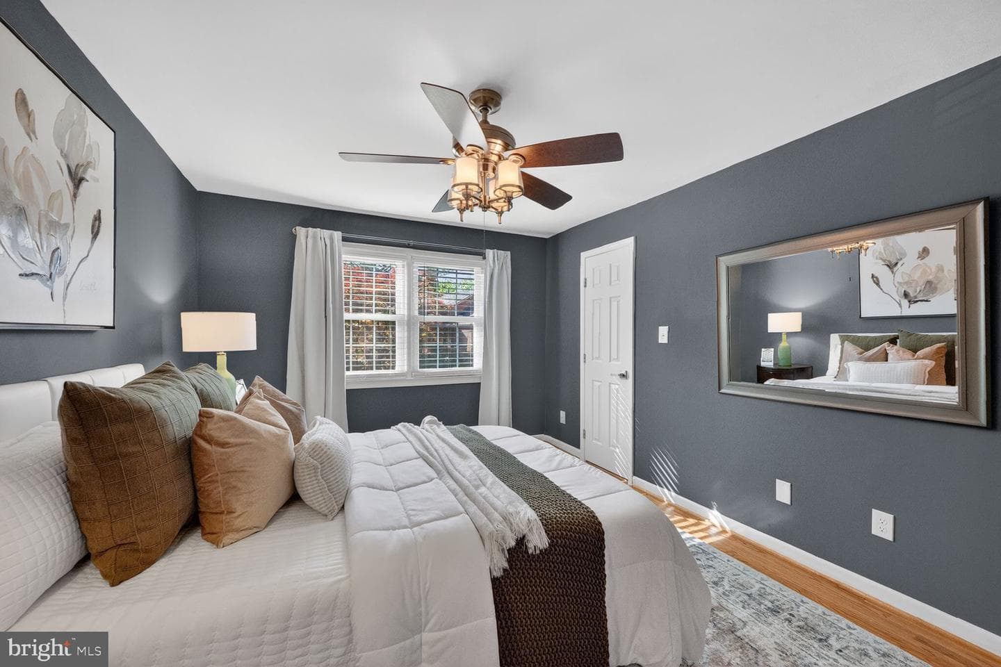 1846 Golf View Court photo 12
