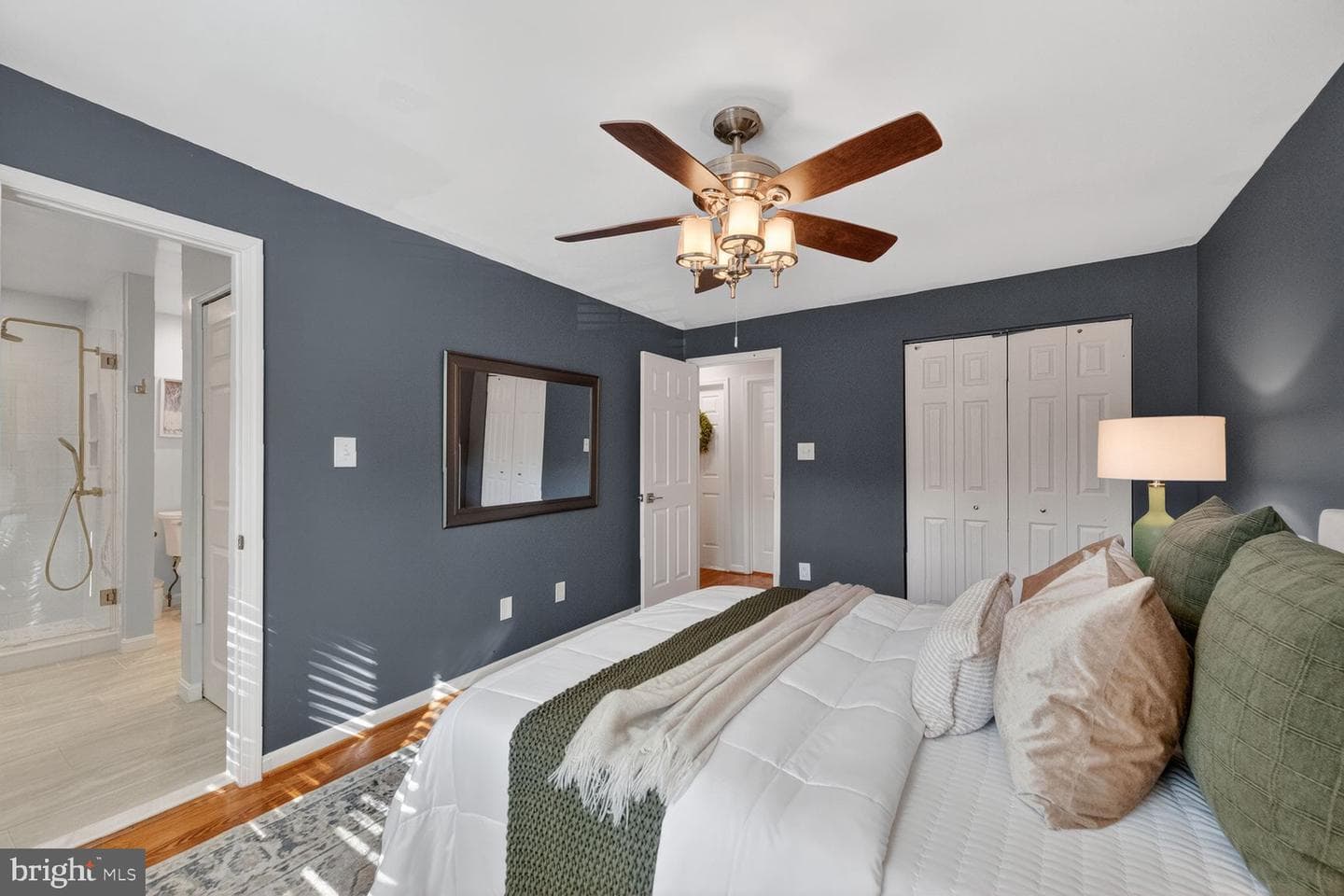1846 Golf View Court photo 13