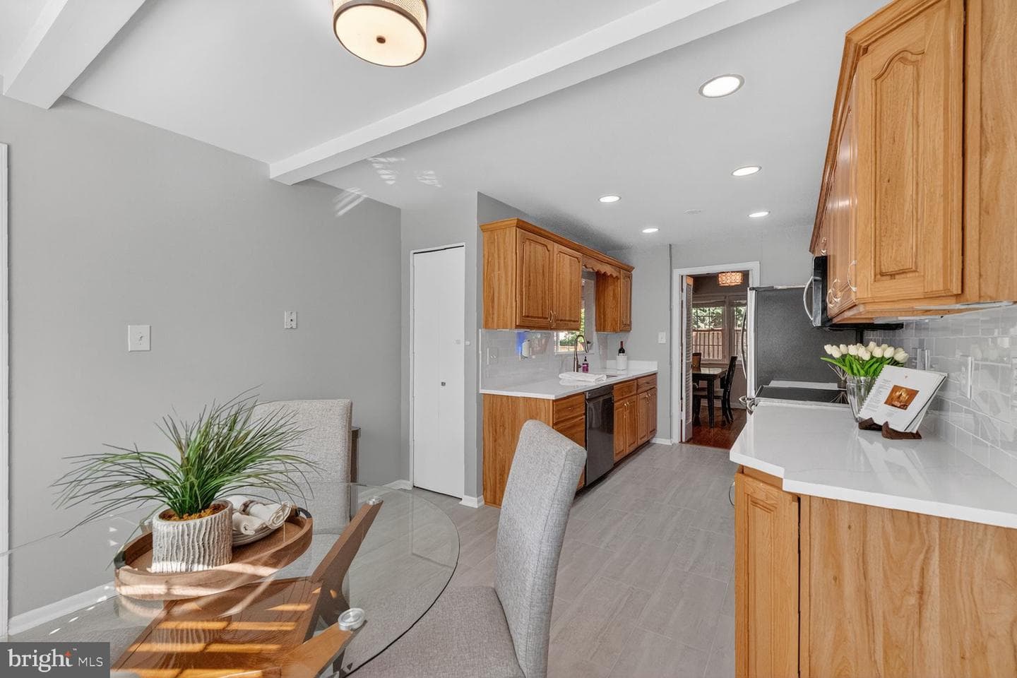 1846 Golf View Court photo 4