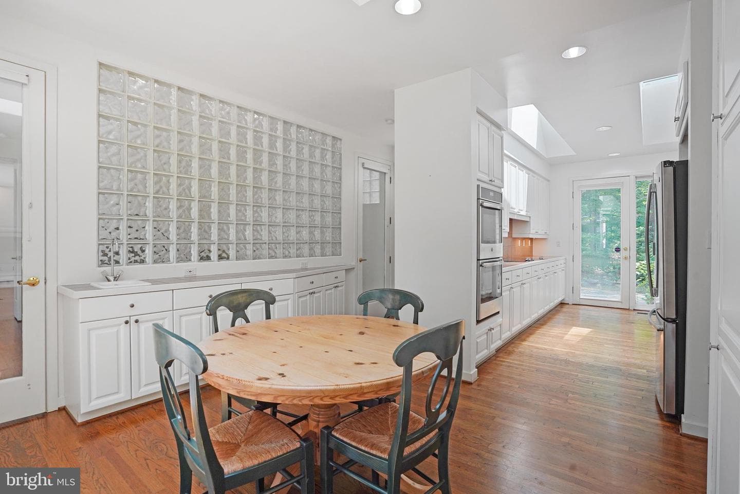 926 Saigon Road photo 25