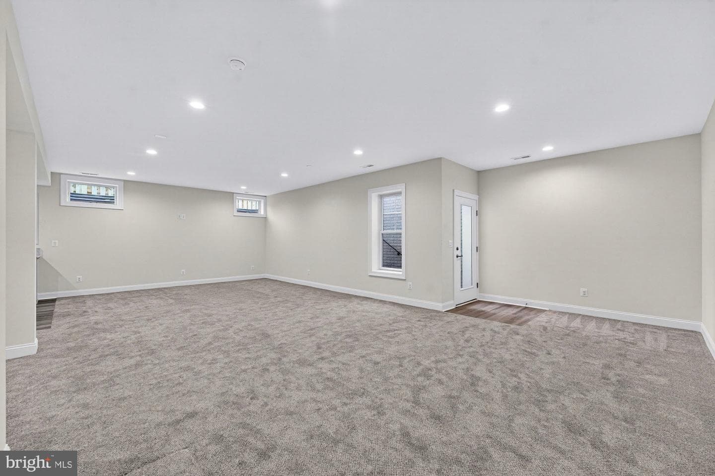 606 Meadow Lane SW photo 82
