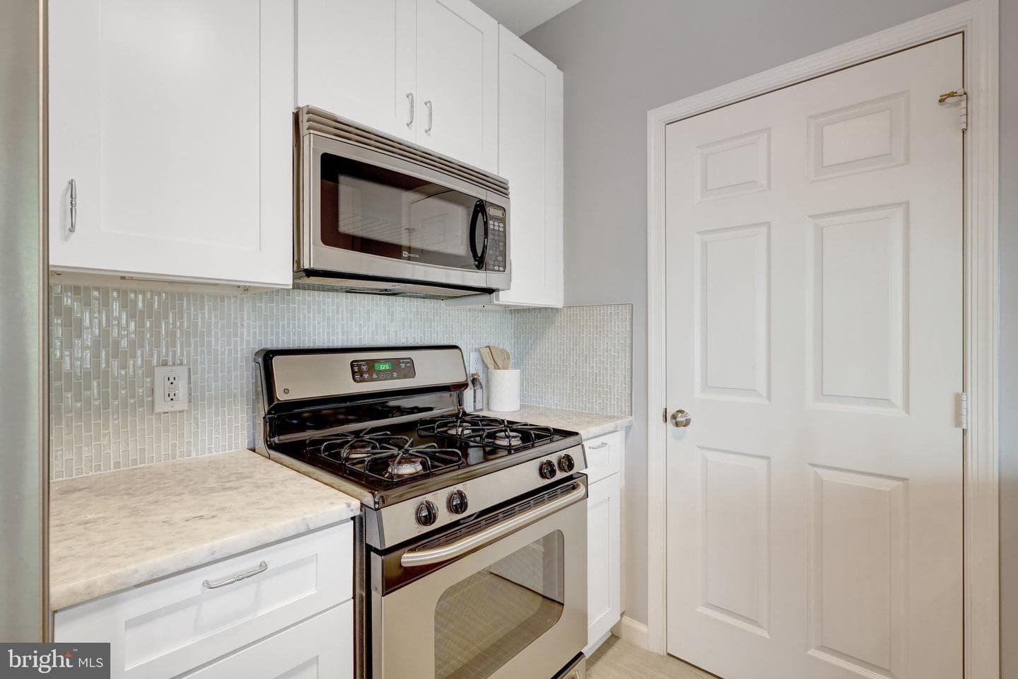 12112 Garden Grove Circle #301 photo 19