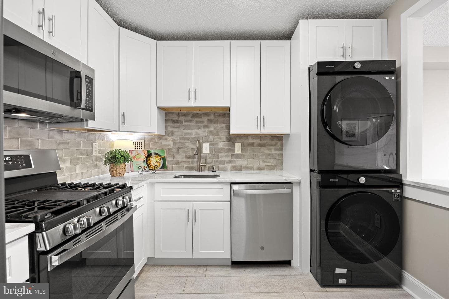 3701 S George Mason Drive #2518n photo 5