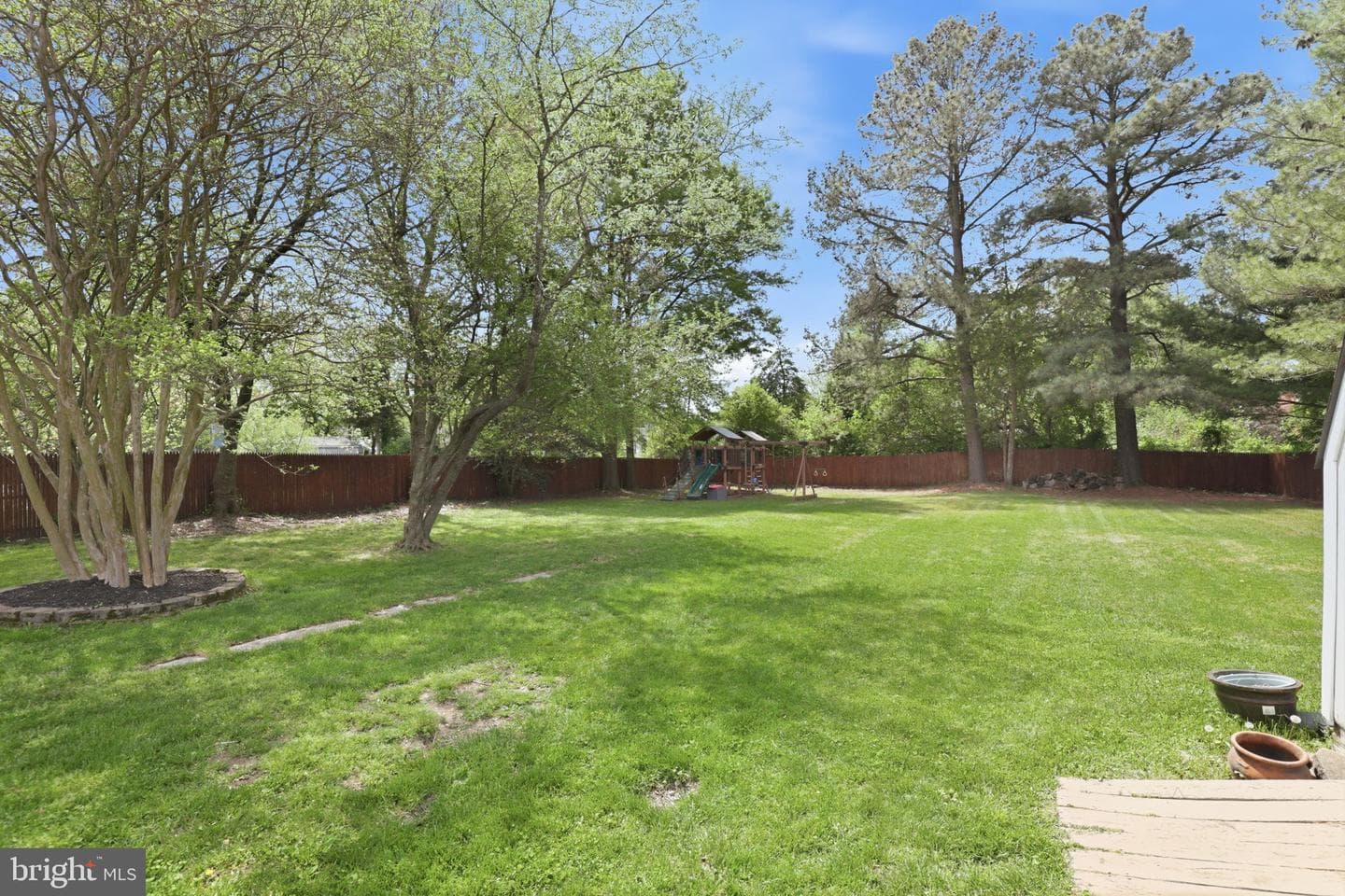 3427 Memorial Street photo 30