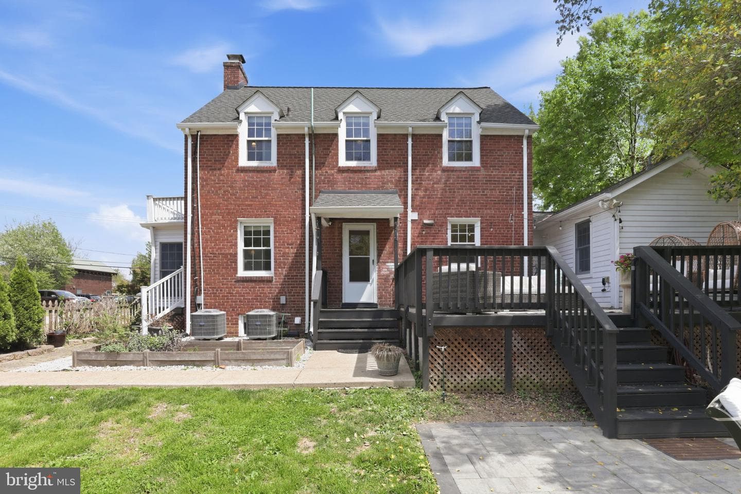 3427 Memorial Street photo 31