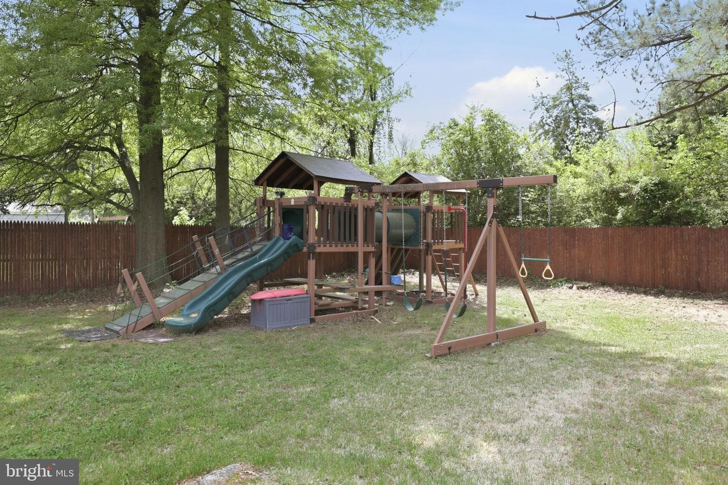 3427 Memorial Street photo 32