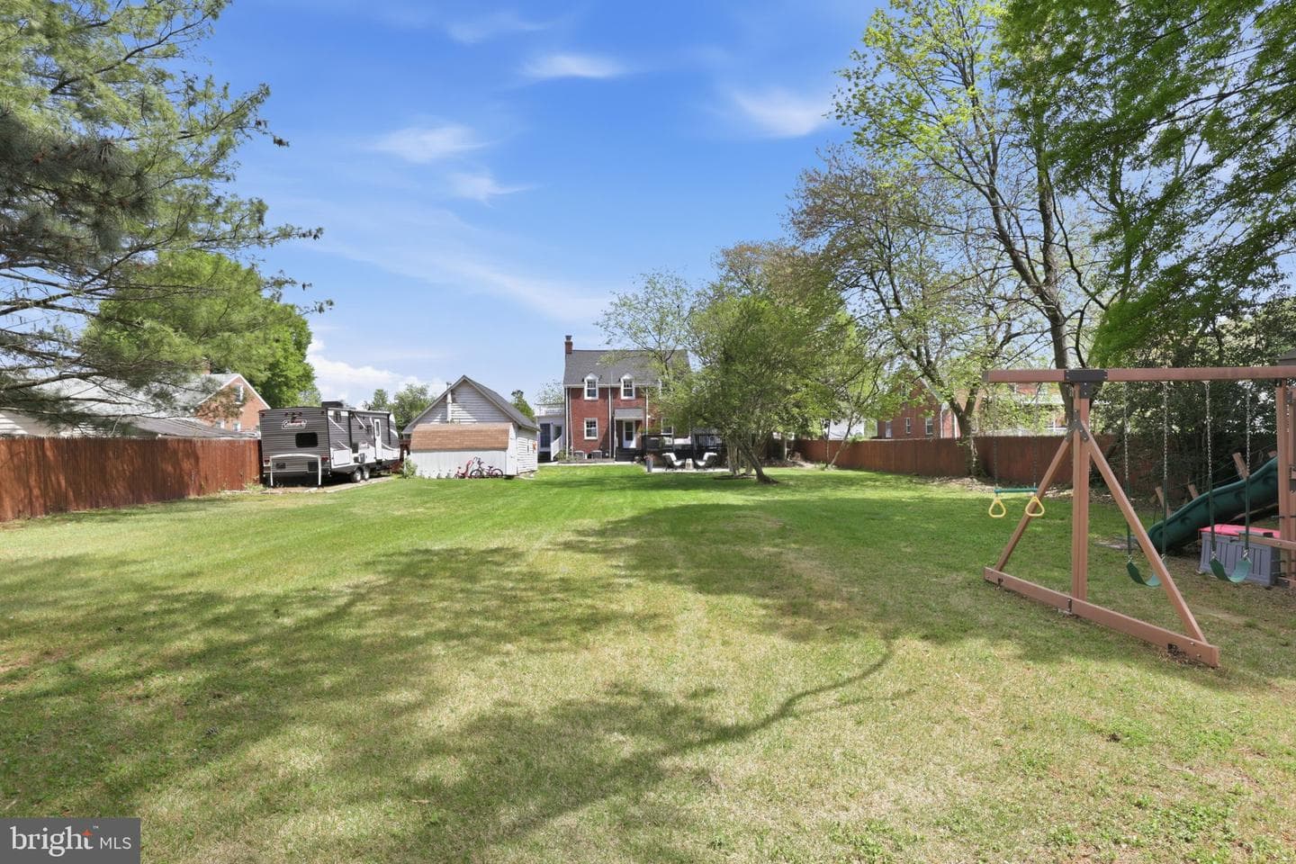 3427 Memorial Street photo 4