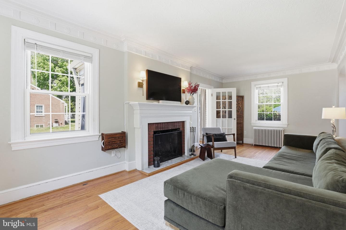 3427 Memorial Street photo 5