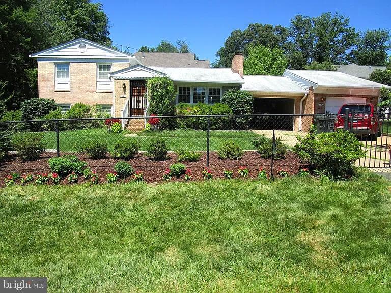 6450 Old Chesterbrook Road photo 11