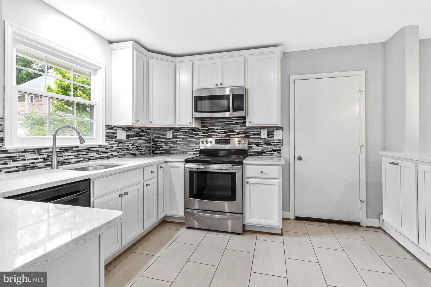 6450 Old Chesterbrook Road photo 15