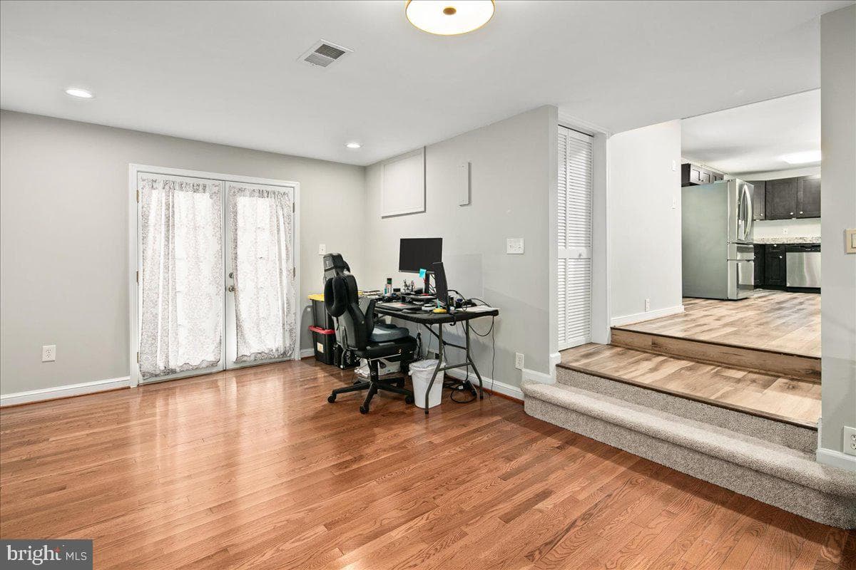 3700 Woodley Drive photo 28