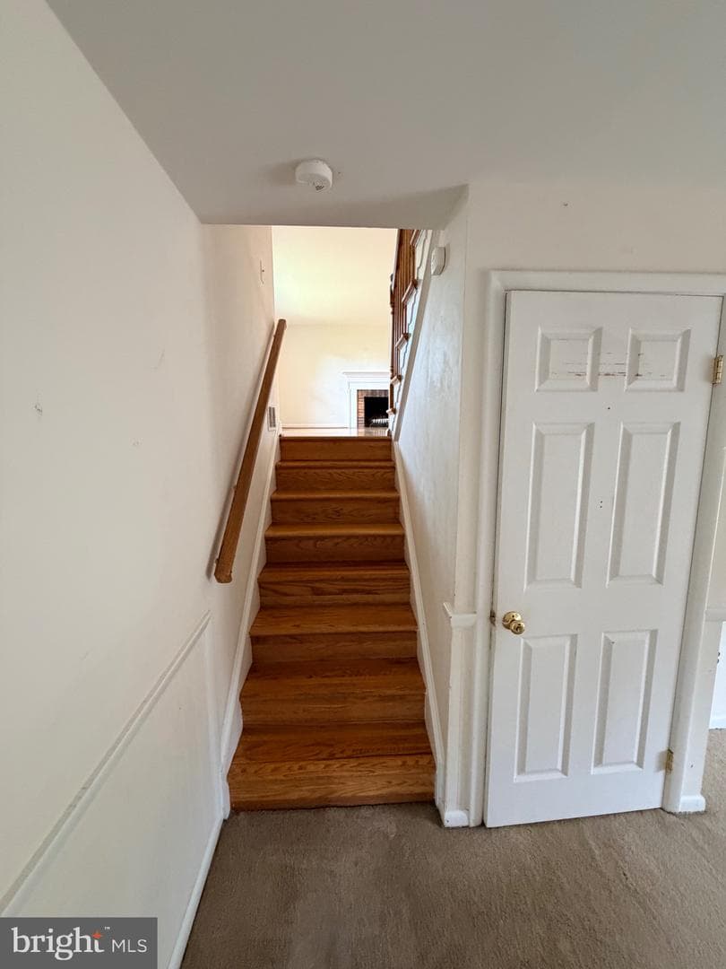 7100 Tyndale St photo 15