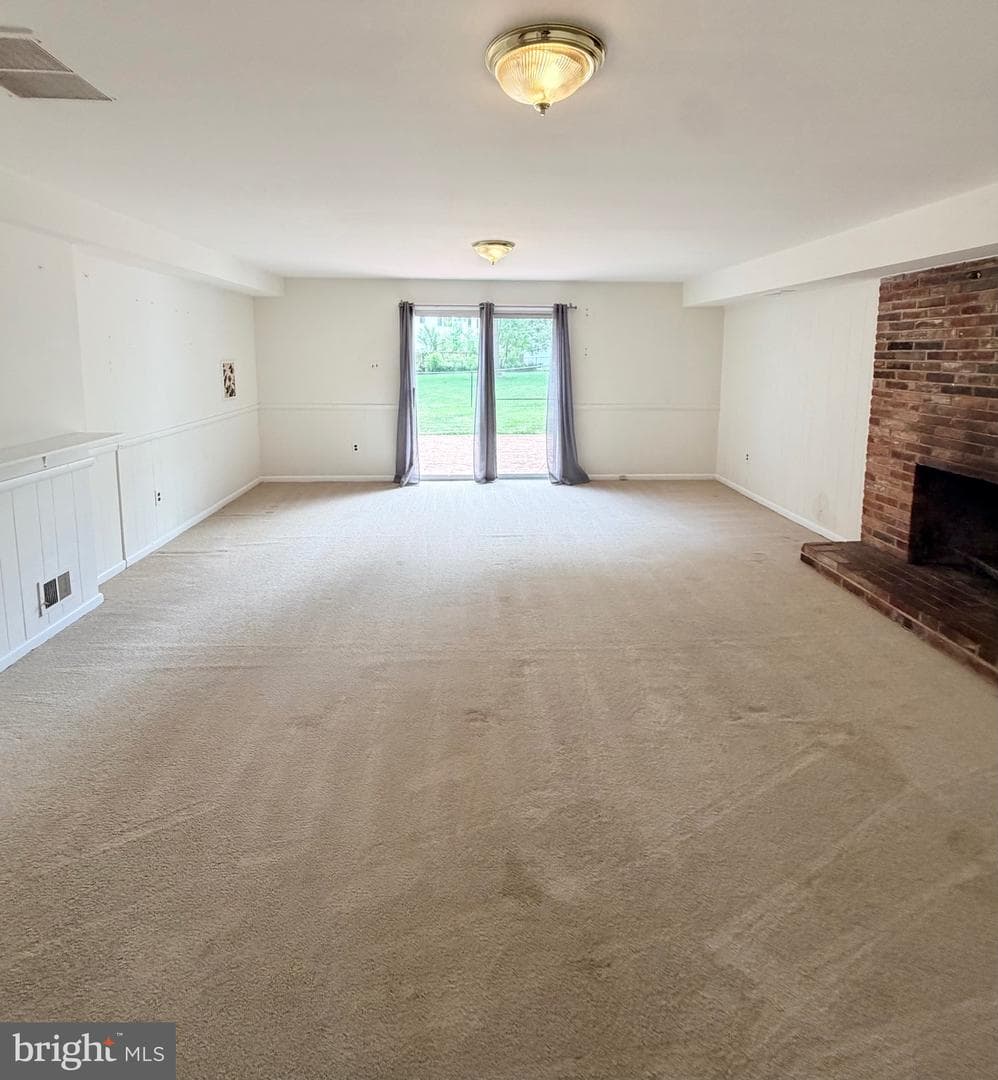 7100 Tyndale St photo 9