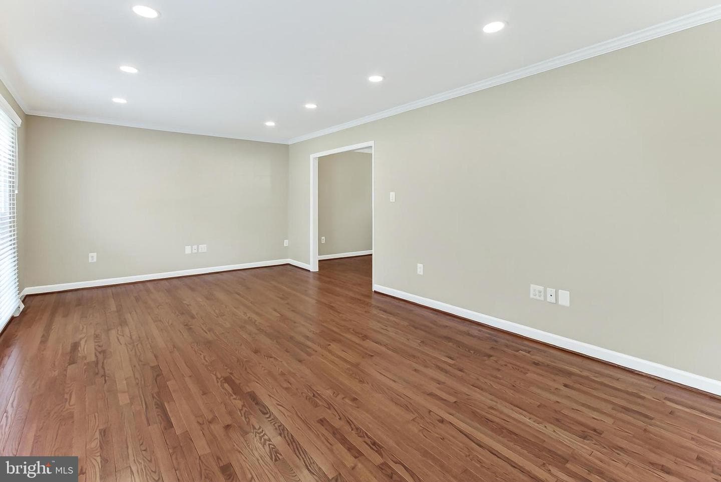 4915 King Solomon Drive photo 8