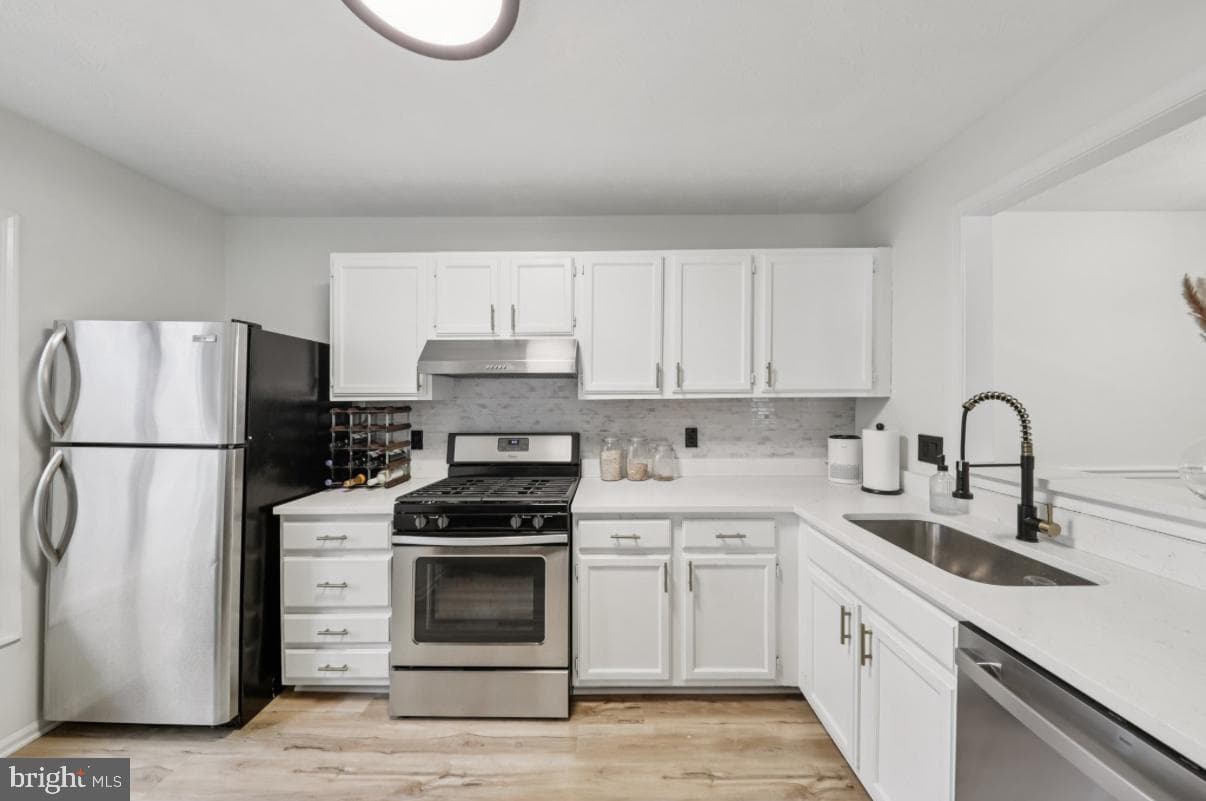2209 Hunters Run Road photo 11