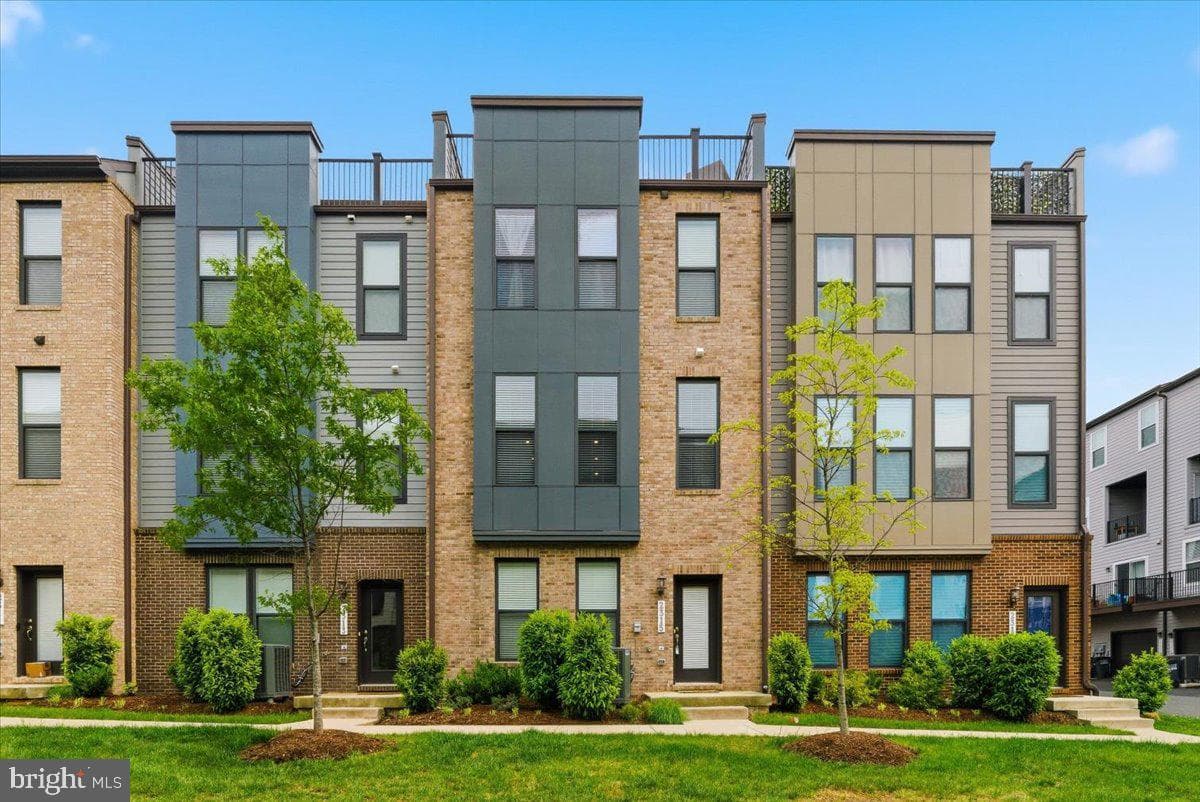 2315 Liberty Loop, Herndon