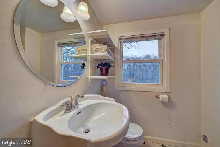 4645 Holly Avenue photo 10