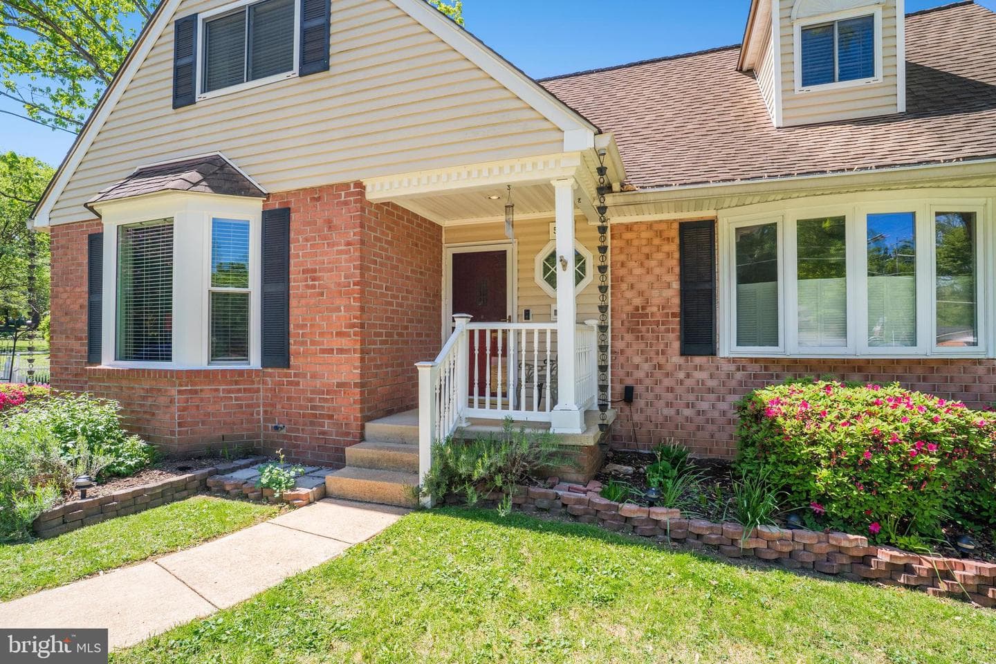5300 Kings Park Drive photo 4