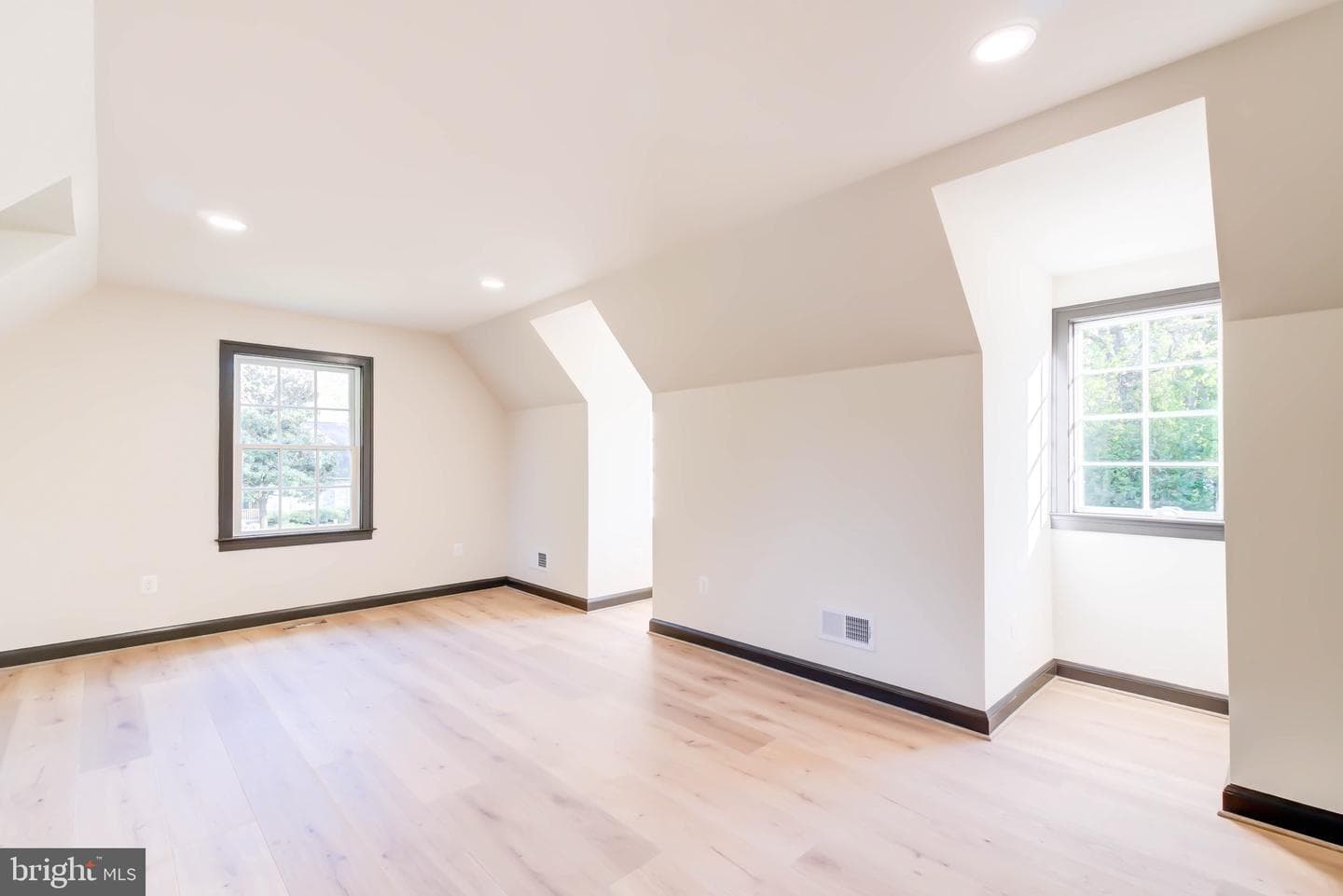1538 Forest Lane photo 125