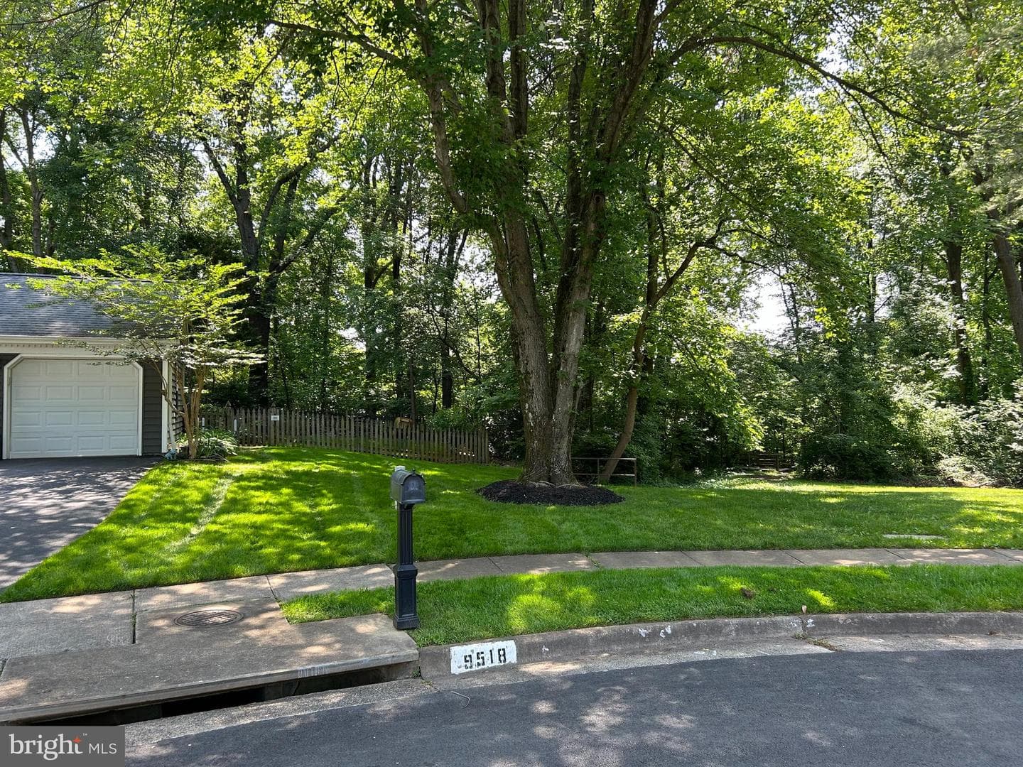 9518 Heathwood Court photo 57