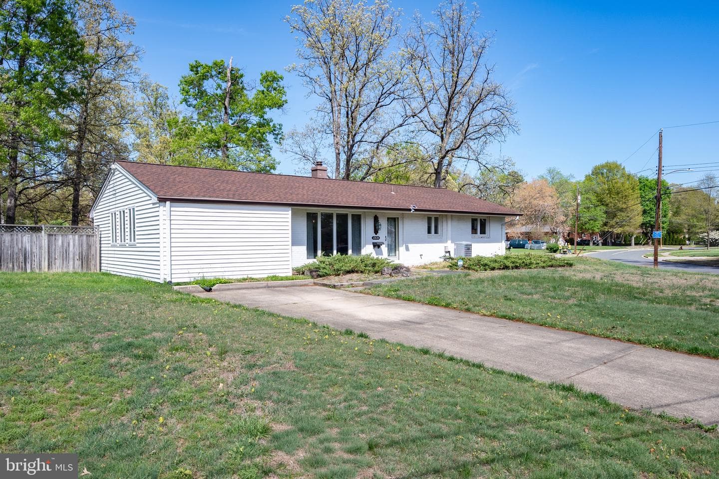 6820 Constance Drive photo 3