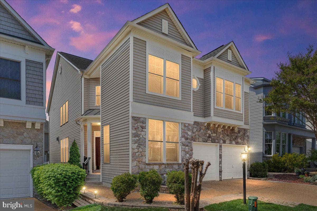5645 Tower Hill Circle photo 2