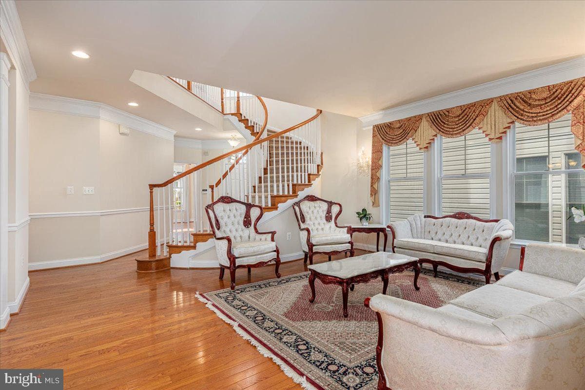 5645 Tower Hill Circle photo 7