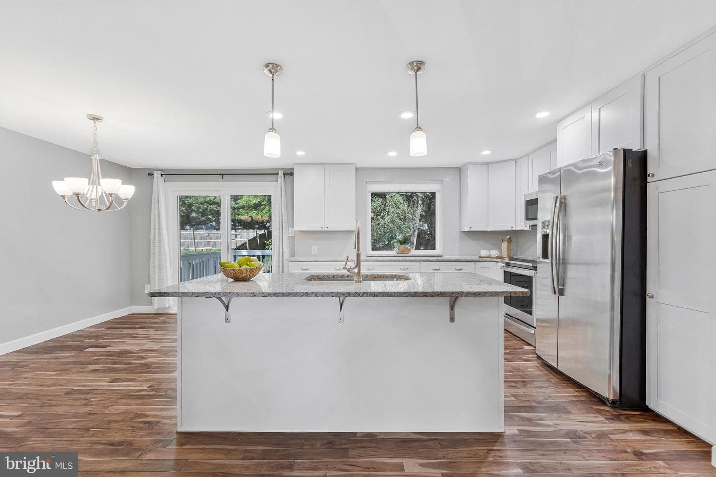 1105 Clarke Street photo 12