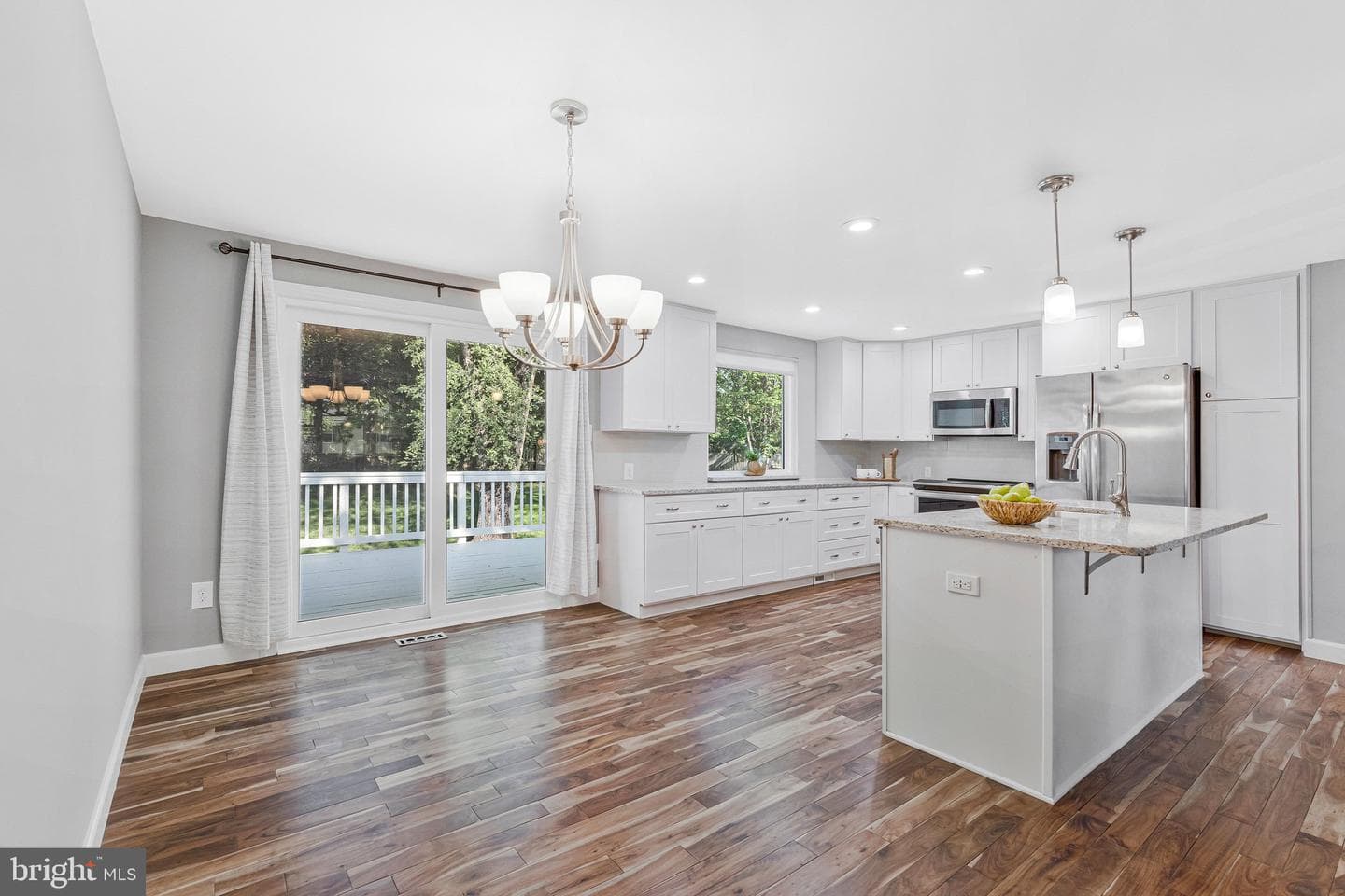 1105 Clarke Street photo 2