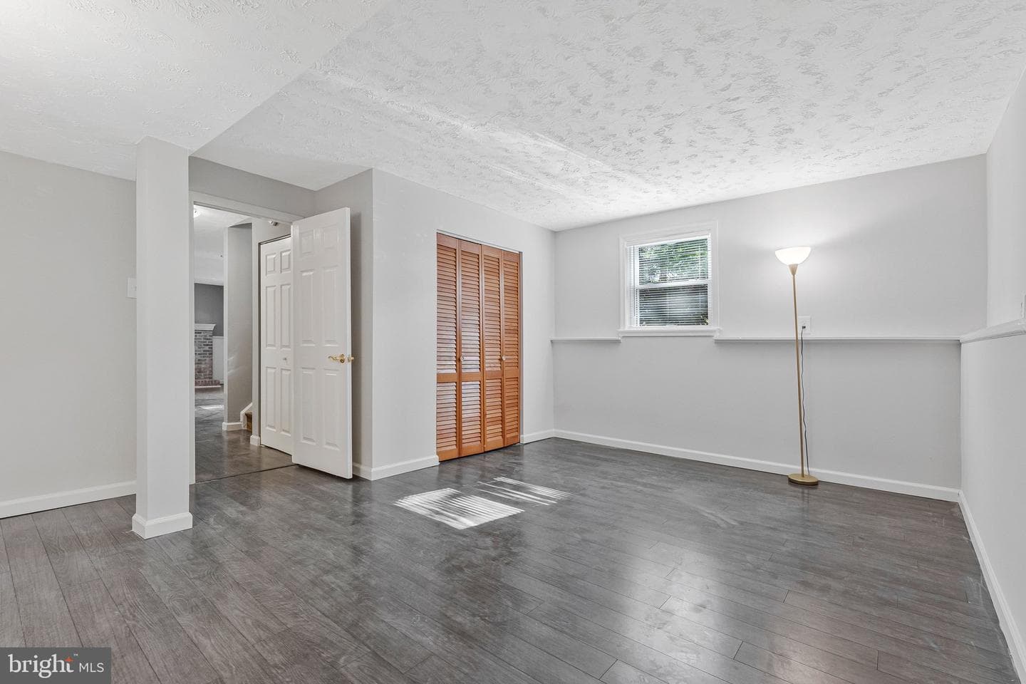 1105 Clarke Street photo 36