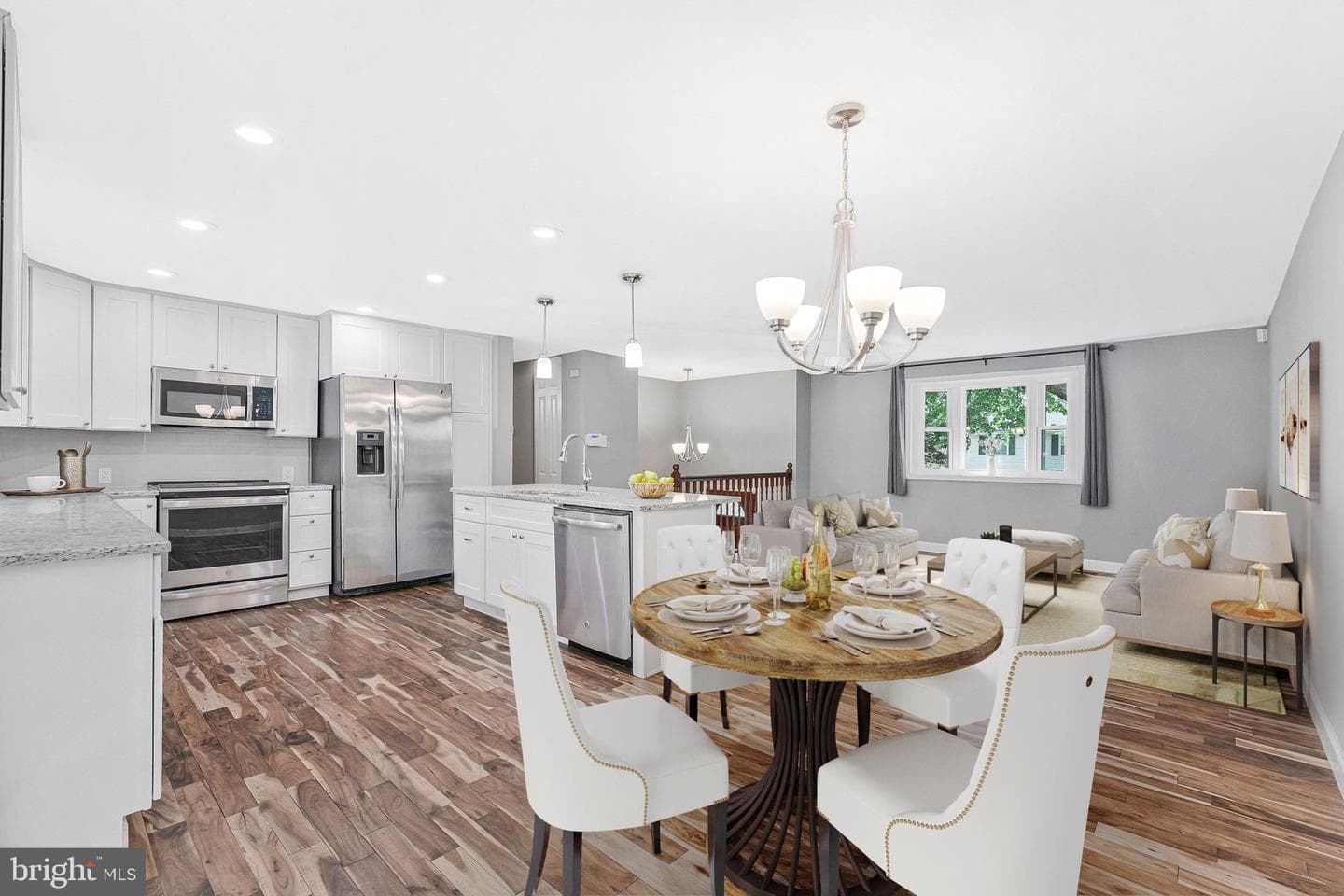 1105 Clarke Street photo 8